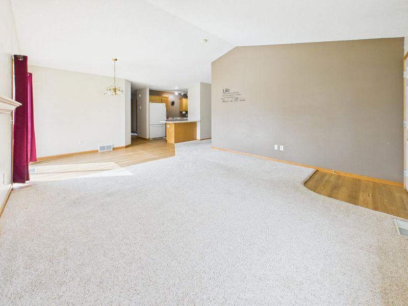 258 1st St SE, Avon, MN 56310
