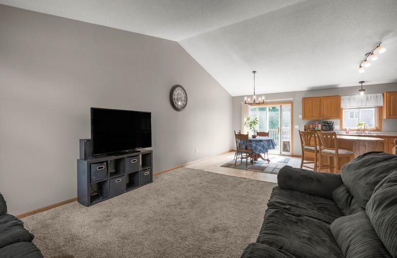 12990 7th Ave S, Zimmerman, MN 55398