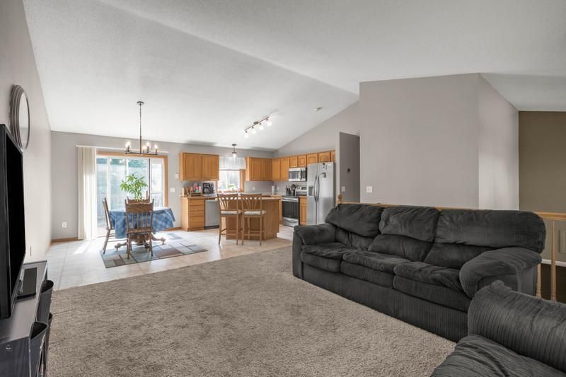 12990 7th Ave S, Zimmerman, MN 55398