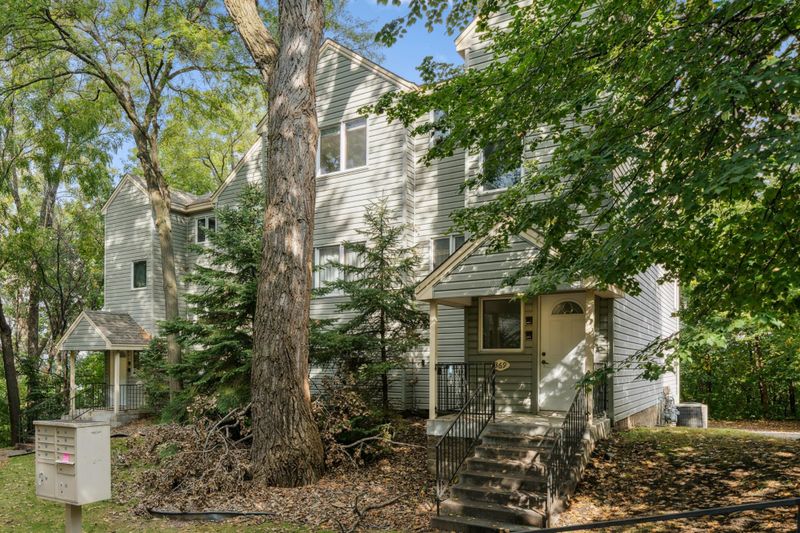 369 Belvidere St E #369B, Saint Paul, MN 55107