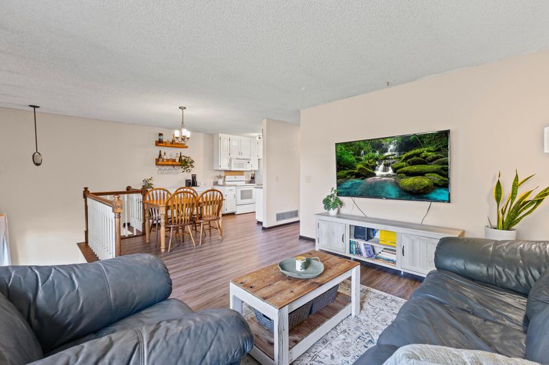 8858 N Maplebrook Ct, Brooklyn Park, MN 55445