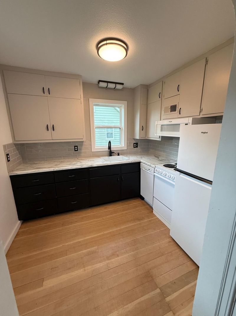 308 S Oak St, Hendricks, MN 56136