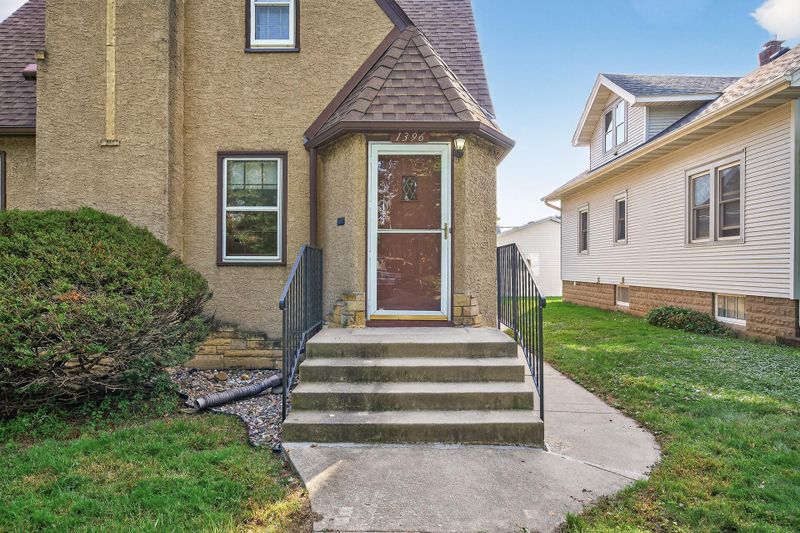 1396 Searle St, Saint Paul, MN 55130