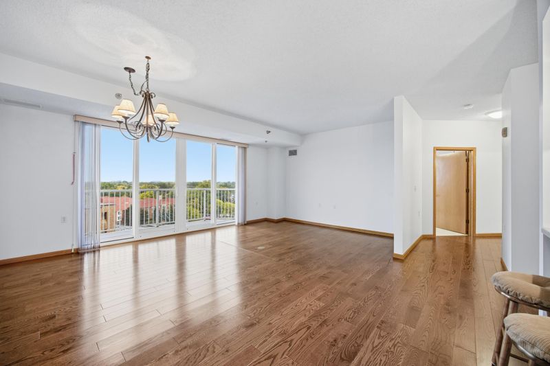 6600 Lyndale Ave S #806, Richfield, MN 55423