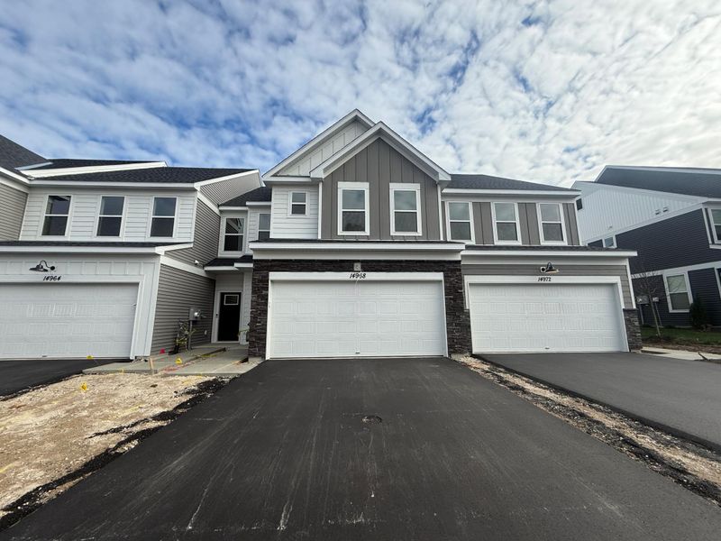 14968 Avondale Vw, Rosemount, MN 55068