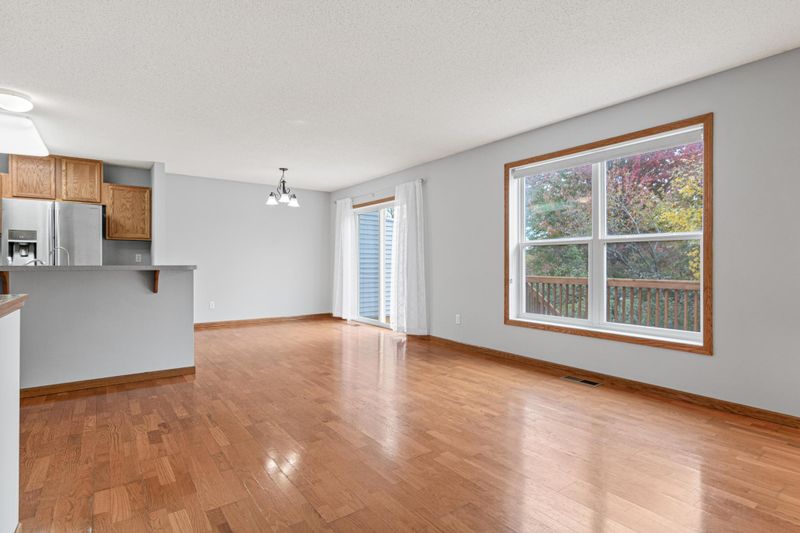 15792 Flan Ct, Apple Valley, MN 55124