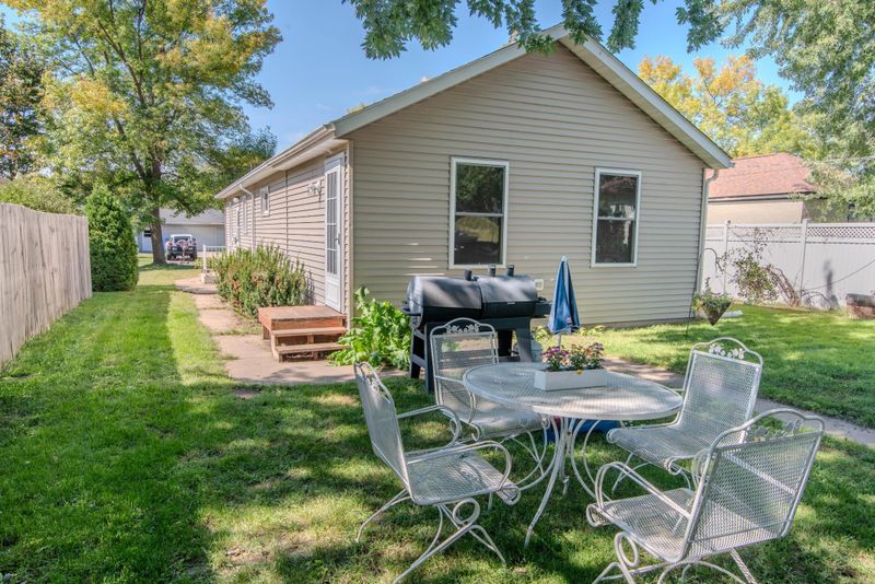 310 8th St NE, Little Falls, MN 56345