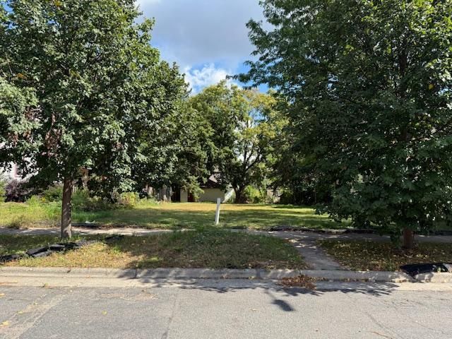 3629 12th Ave S, Minneapolis, MN 55407
