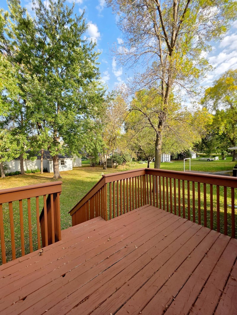 244 6th St N, Kandiyohi, MN 56251