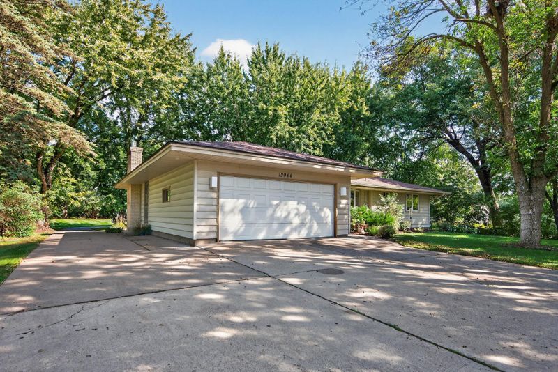 12044 W River Rd, Champlin, MN 55316