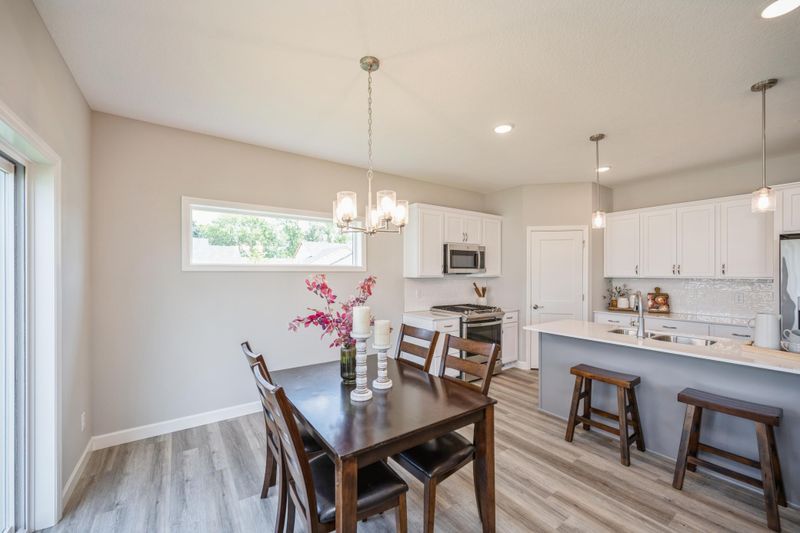 11798 5th St NE, Hanover, MN 55341