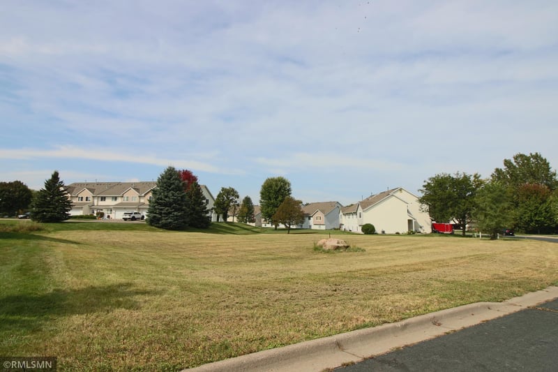 2422 Rushmore Rd, Hastings, MN 55033