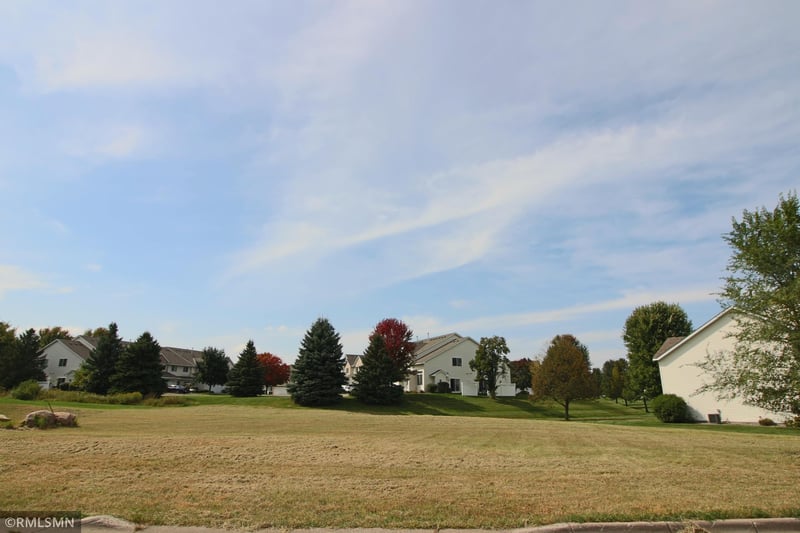 2452 Rushmore Rd, Hastings, MN 55033