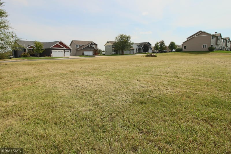 2452 Rushmore Rd, Hastings, MN 55033