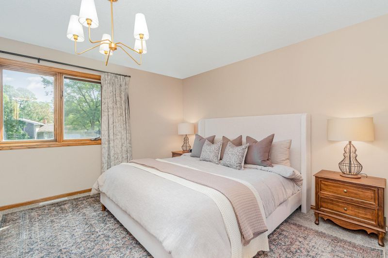 10634 Hummingbird St NW, Coon Rapids, MN 55433