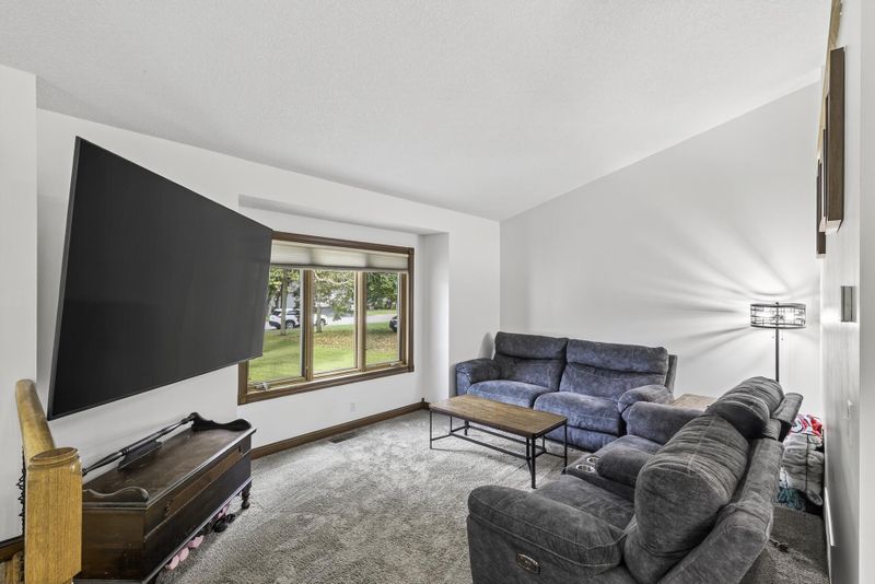9459 Jamestown St NE, Blaine, MN 55449