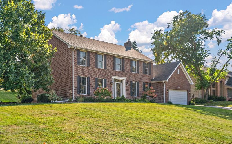 14773 Langdon Pl, Eden Prairie, MN 55347