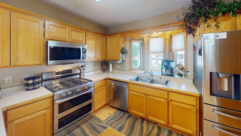 18539 Queen St NW, Elk River, MN 55330