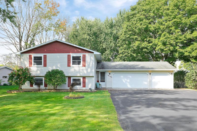 14149 Ash Cir NE, Prior Lake, MN 55372