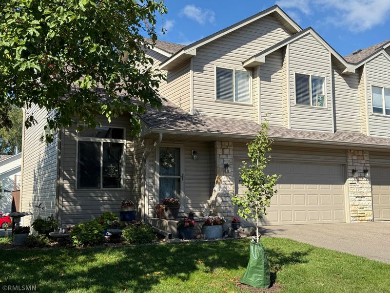 1616 Wexford Ln, Shakopee, MN 55379
