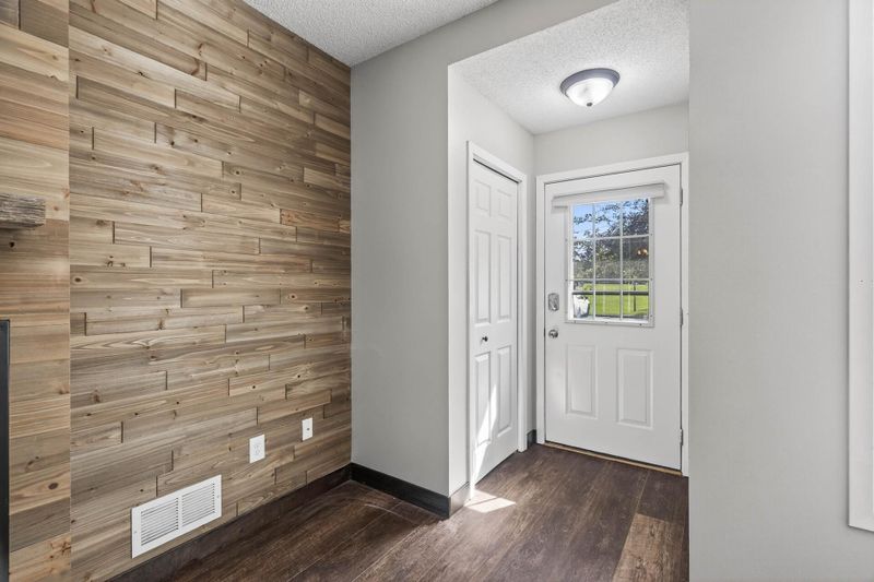 1902 Sapphire Point #110, Eagan, MN 55122