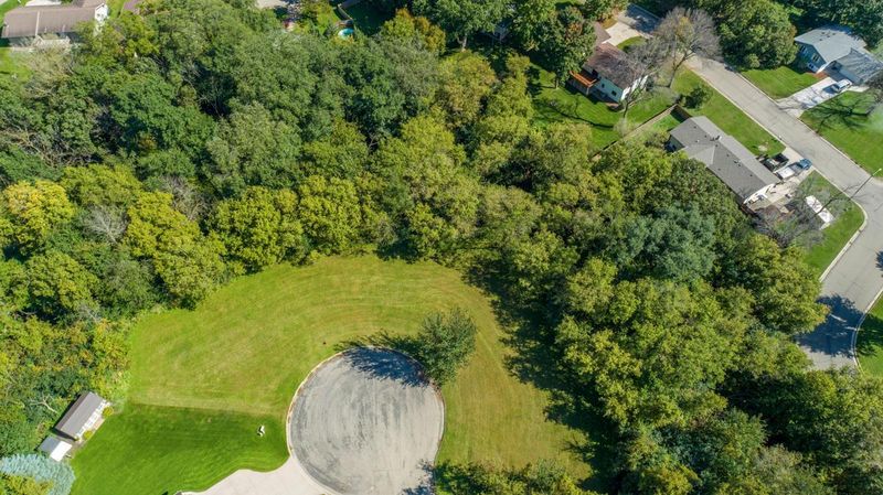 xx Southview Dr, Faribault, MN 55021