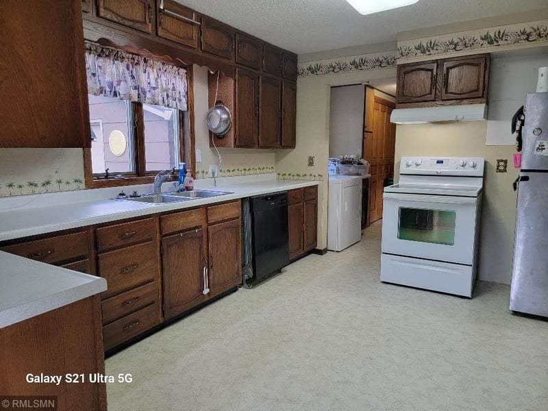 223 Clark St E, Eagle Bend, MN 56446