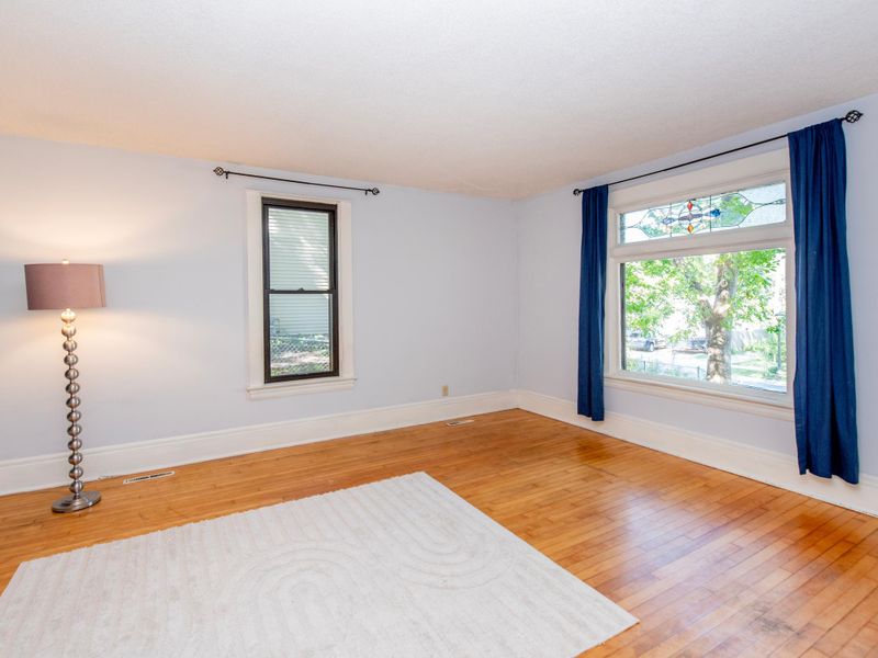 196 Baker St E, Saint Paul, MN 55107