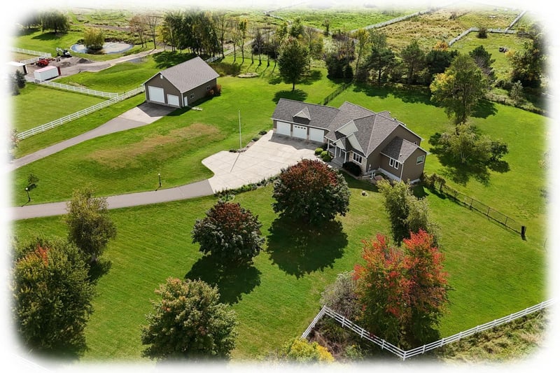 23165 Oakdale Dr, Corcoran, MN 55374