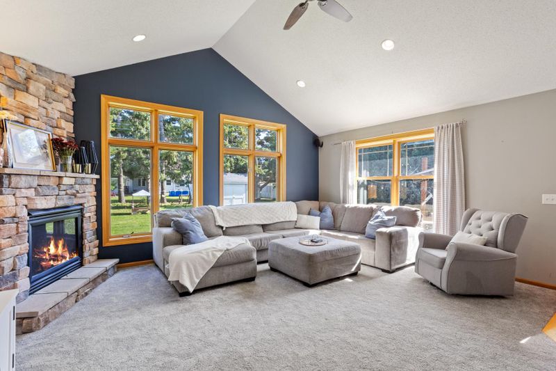 14566 Denver Ct, Rosemount, MN 55068
