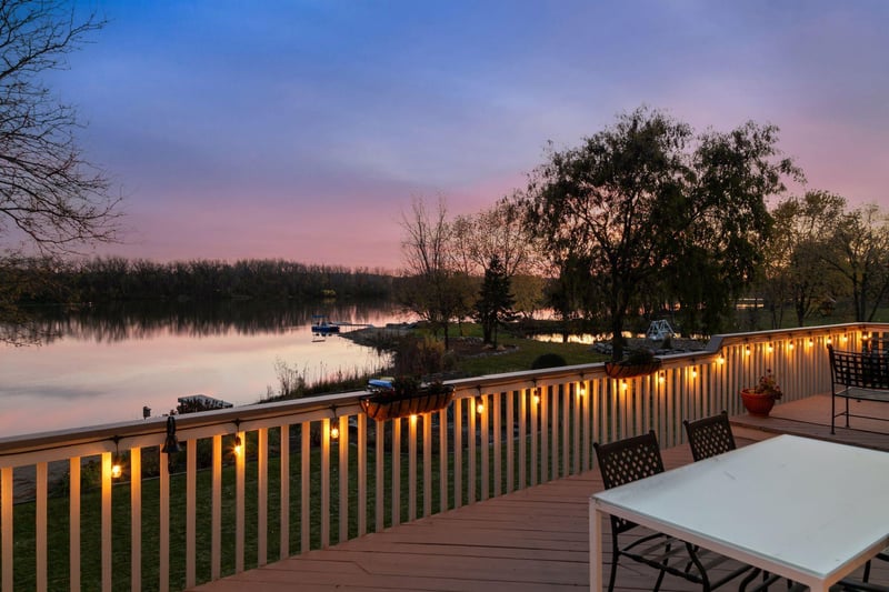 1801 Keller Lake Dr, Burnsville, MN 55306