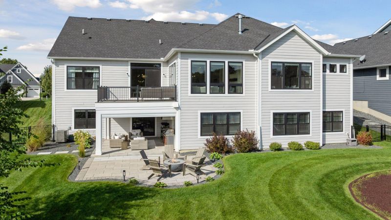 5865 Club Valley Rd, Excelsior, MN 55331