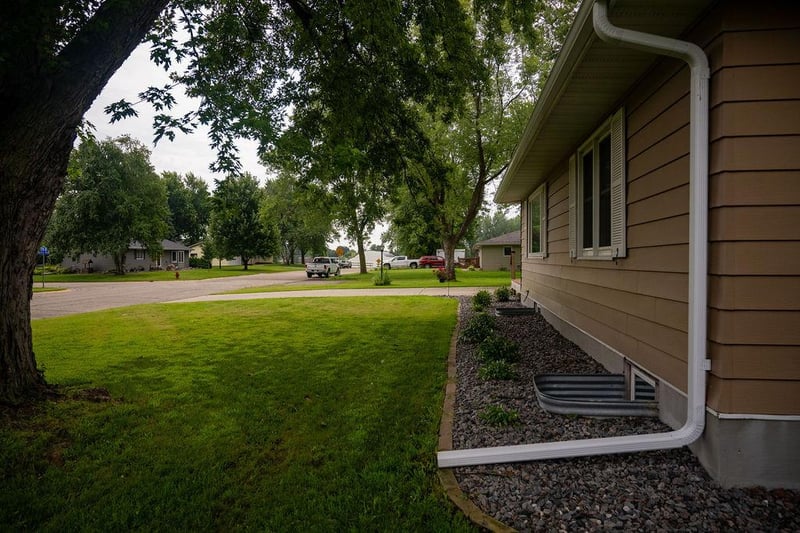 205 7th St N, Kandiyohi, MN 56251