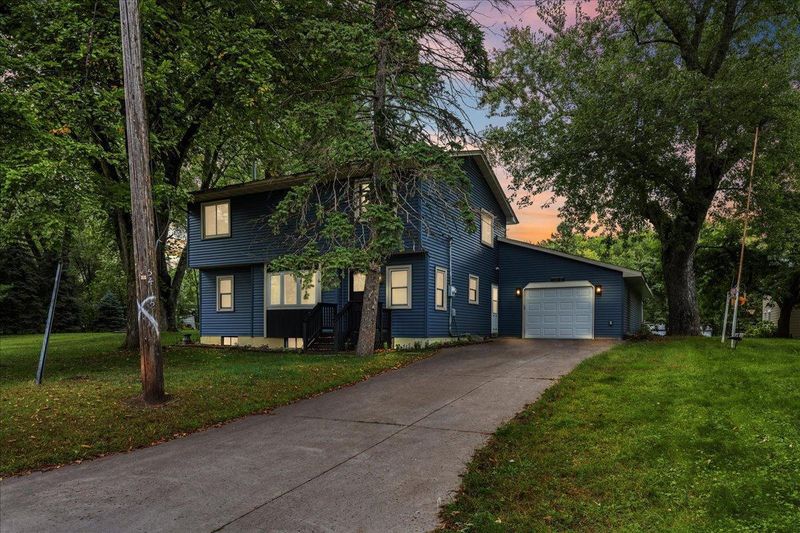 5418 Prospect Ave, White Bear Lake, MN 55110