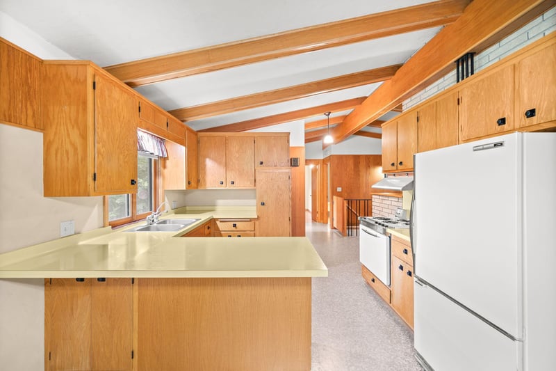 9101 Highway 7, Saint Bonifacius, MN 55375
