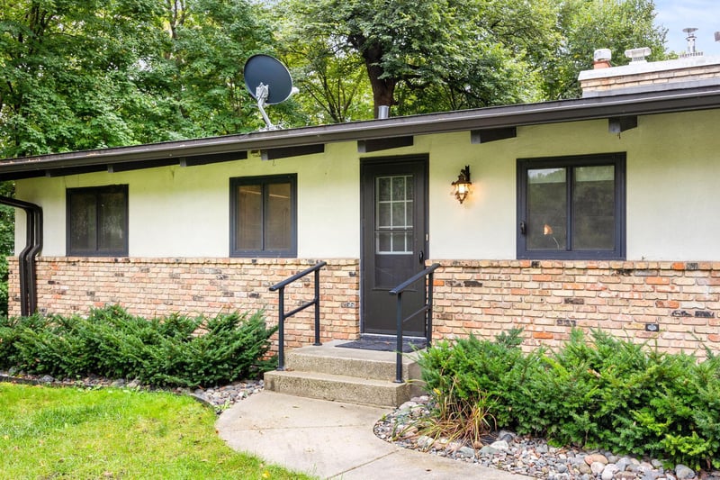 9101 Highway 7, Saint Bonifacius, MN 55375