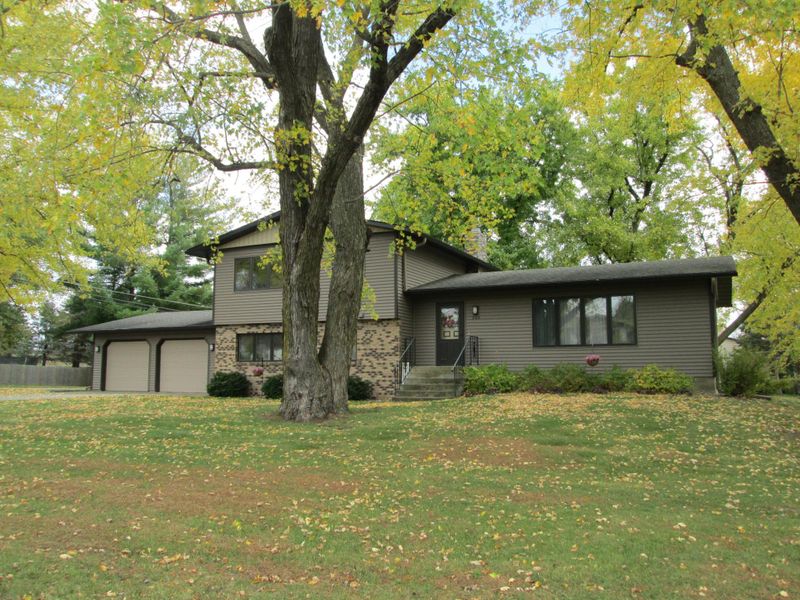 203 Trondheim Rd, Kenyon, MN 55946