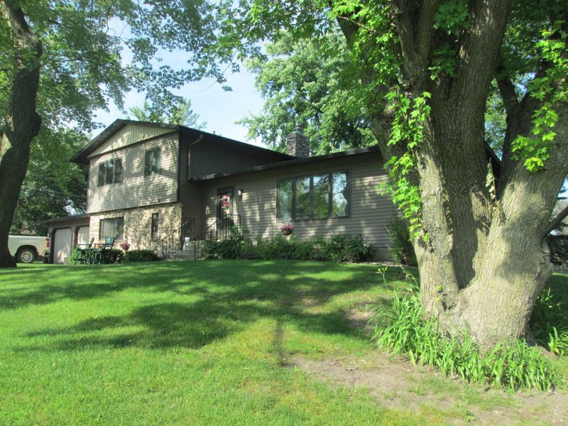 203 Trondheim Rd, Kenyon, MN 55946
