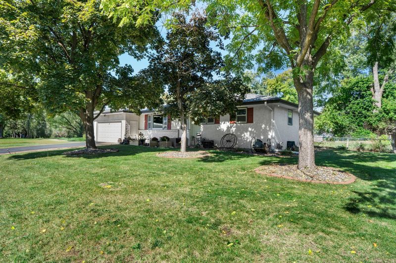 10002 93rd Pl N, Maple Grove, MN 55369