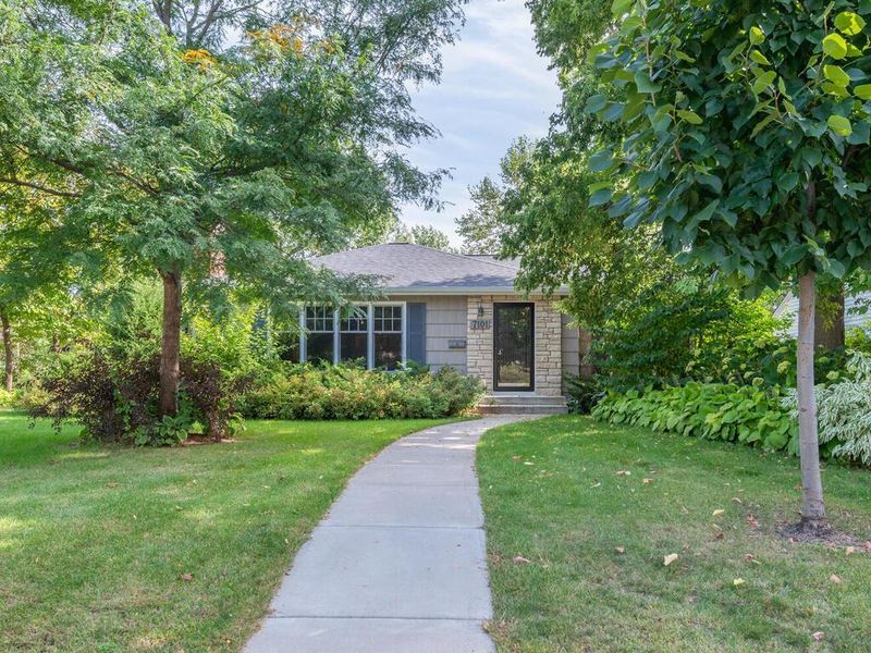 7101 Newton Ave S, Richfield, MN 55423