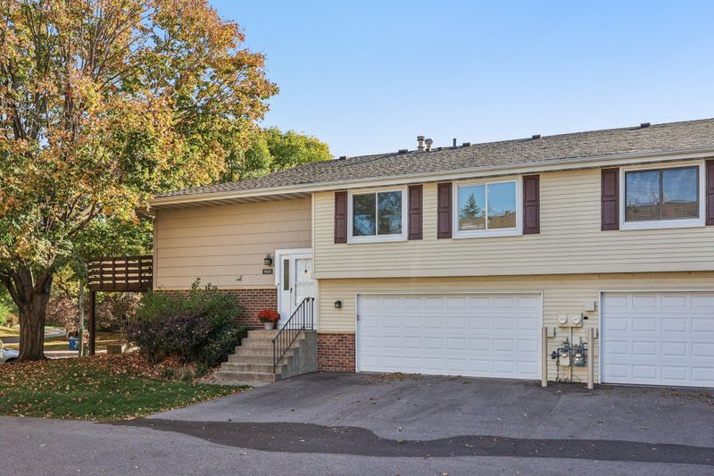 9645 Ensign Cir, Bloomington, MN 55438