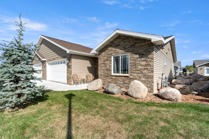 1615 30th St NW #34, Bemidji, MN 56601