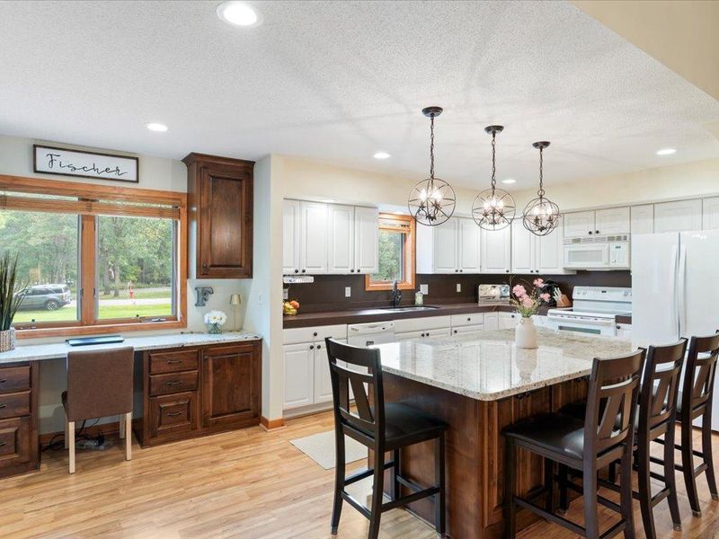 14195 Cherrywood Dr, Baxter, MN 56425
