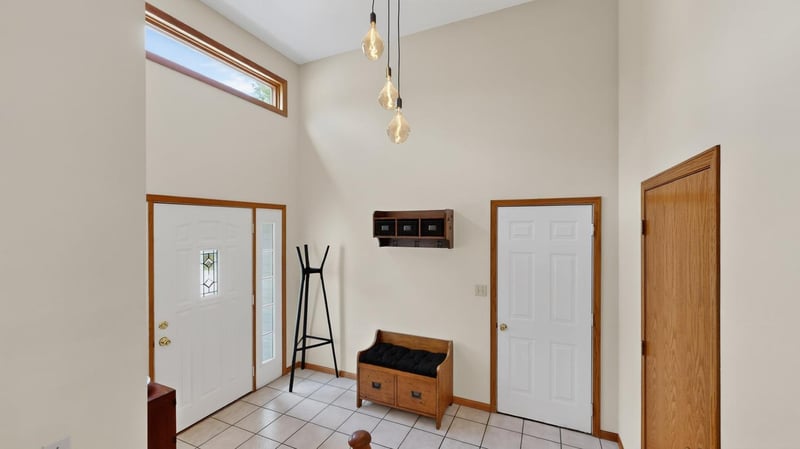 6648 Ranch View Ln SE, Eyota, MN 55934