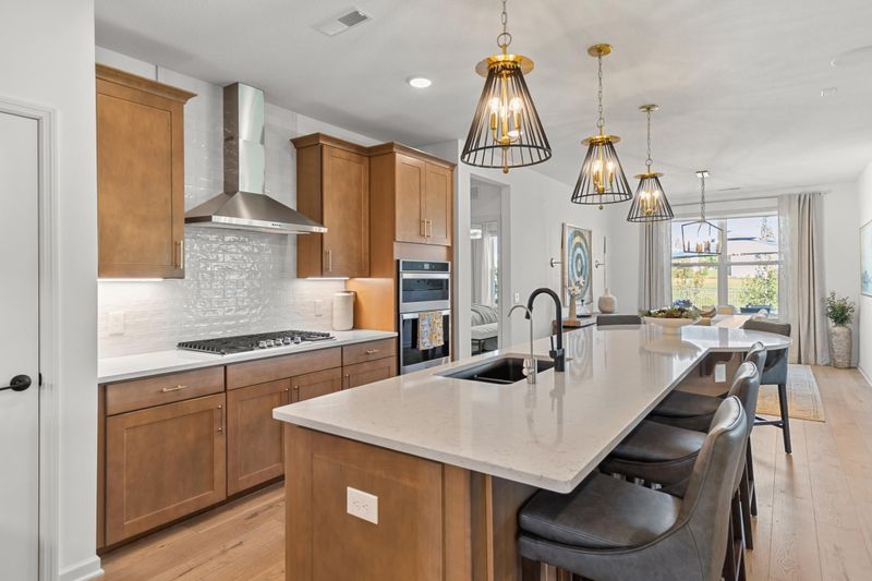 340 Bluejay Ave, Chaska, MN 55318