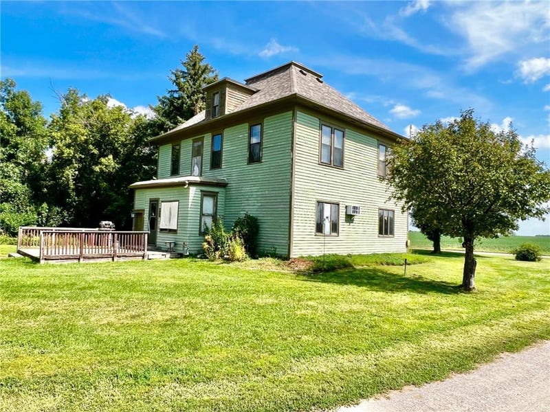83025 160th St, Sacred Heart, MN 56285