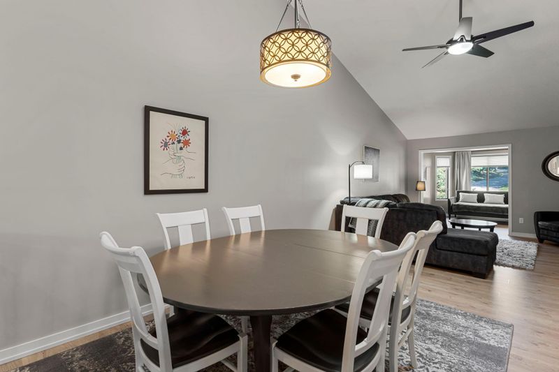 13345 Huntington Cir, Apple Valley, MN 55124
