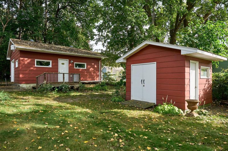 6601 41st Pl N, Crystal, MN 55427