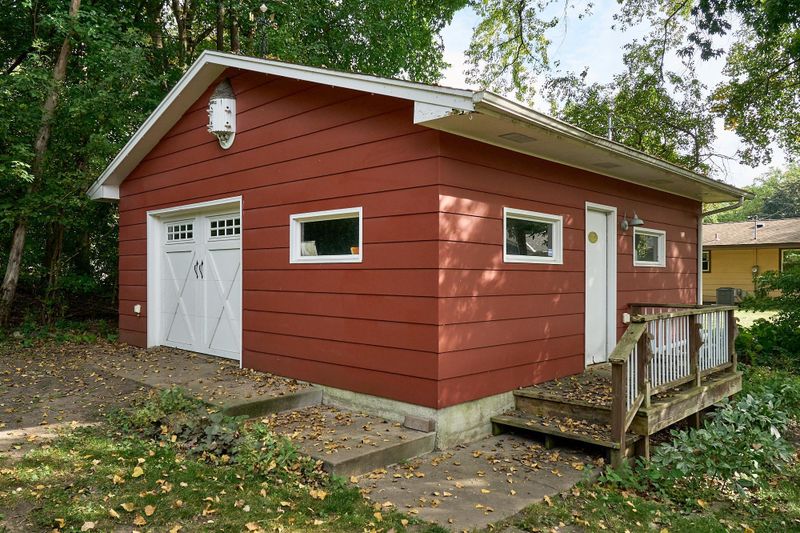 6601 41st Pl N, Crystal, MN 55427