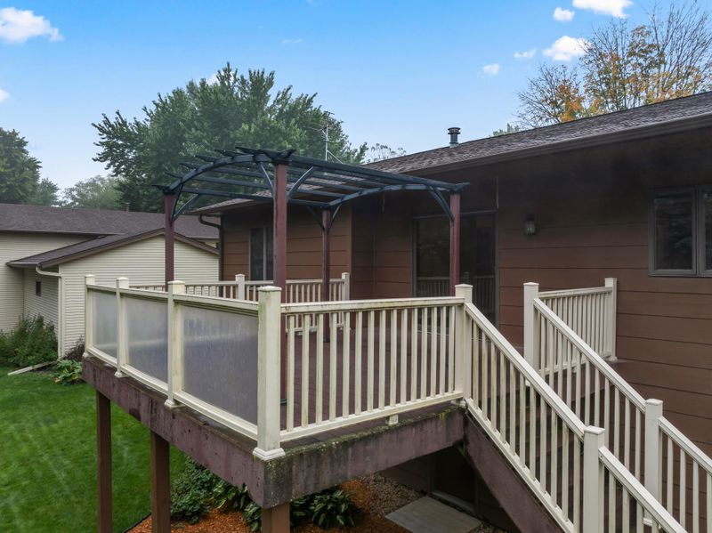 728 Lathrop Dr, Northfield, MN 55057